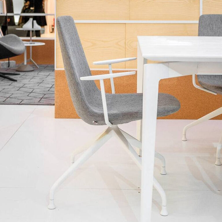 Aiyra_0000s_0000s_0001_Camada 84