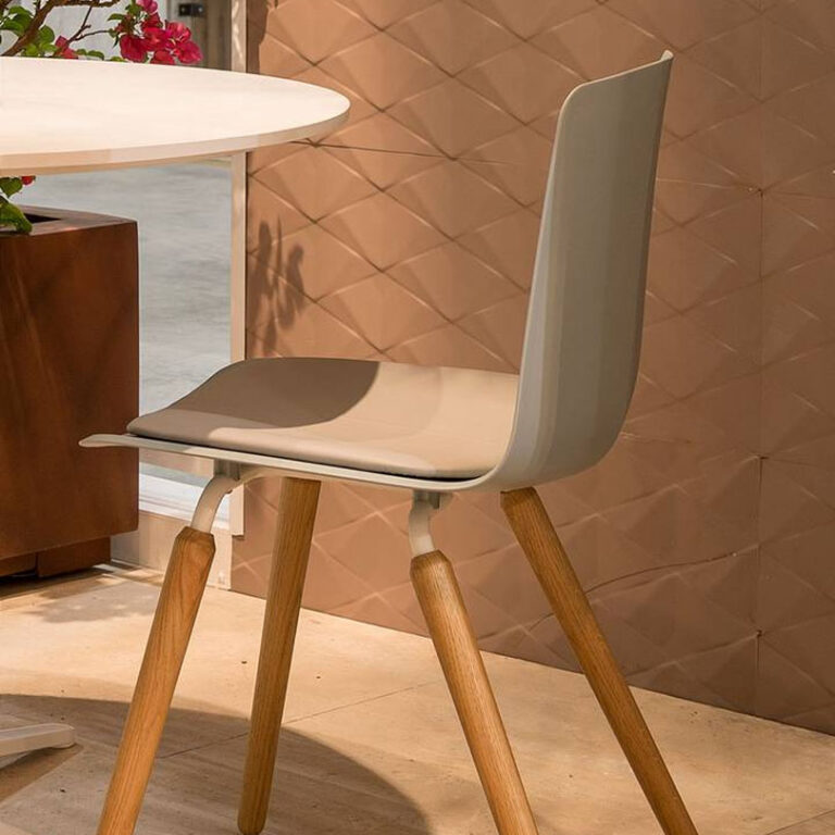 Stratos_cadeira_0000s_0000s_0000_Camada 54